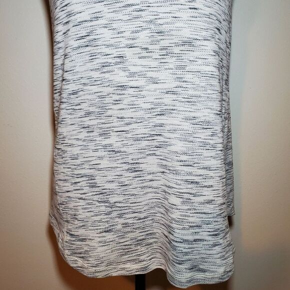 Lululemon Moment To Movement 2-In-1 Tank Size 6 - Picture 4 of 13